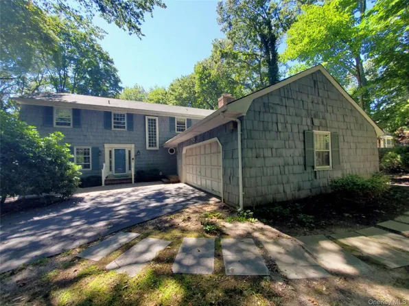 31 Sands Lane, Port Jefferson, NY 11777