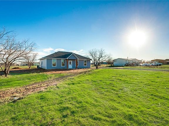 2nd image of 3705 Wild Horse Ln