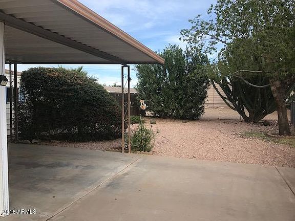 2nd image of 945 S 96th Pl