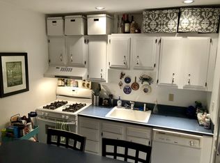 135 Farragut Rd APT 14, South Boston, MA 02127