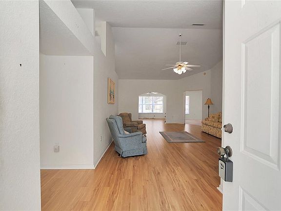 4th image of 8319 SW 108th Loop