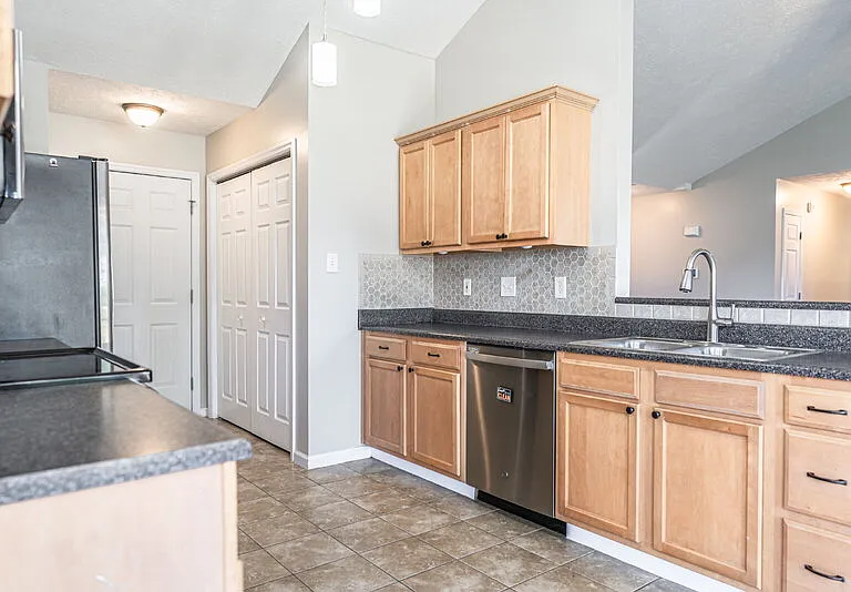 131 River Birch Ln — Photo 5