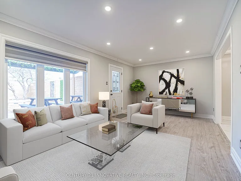 26 Burkwood Cres S — Photo 1