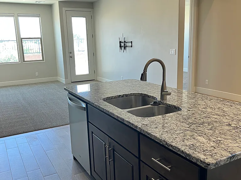 798 N Via Modelo Cir — Photo 8