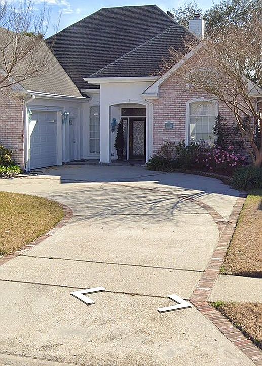1st image of 2213 Etienne Dr