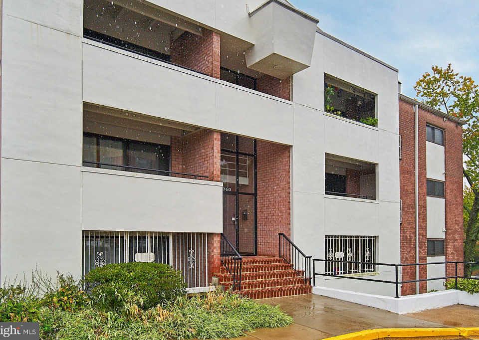 1st image of 4360 Lee Hwy APT 303