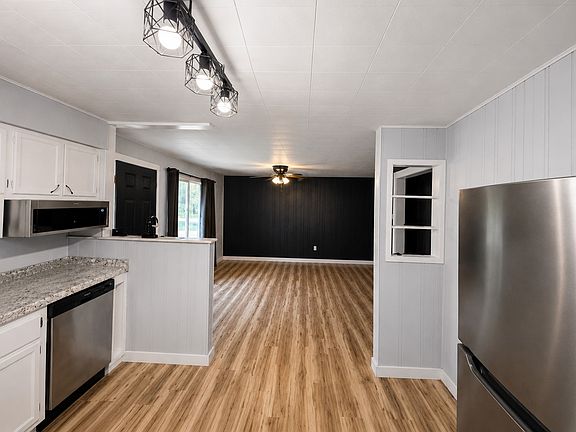 4th image of 243-245 1st Ave S