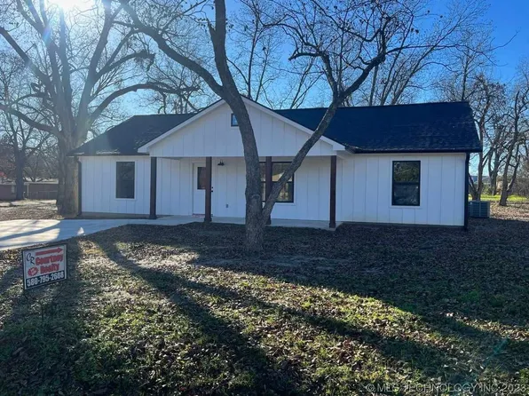 703 S Ohio St, Tishomingo, OK 73460