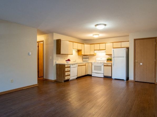 Village Green Apartments | 532 Forrest St, Wayland, MI