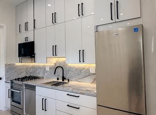 14944 Chatsworth St, Mission Hills, CA 91345
