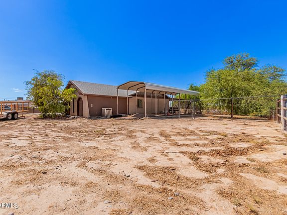 4th image of 1820 N 202ND Avenue