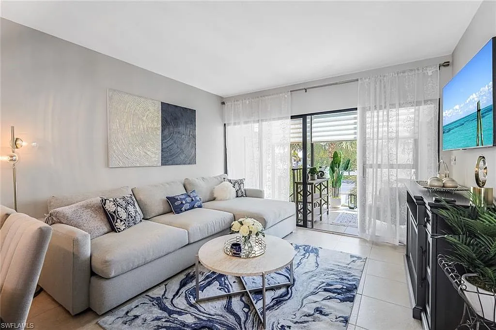 1 bed, 2.0 bath, 1100 sqft, $5,250 — Photo 4