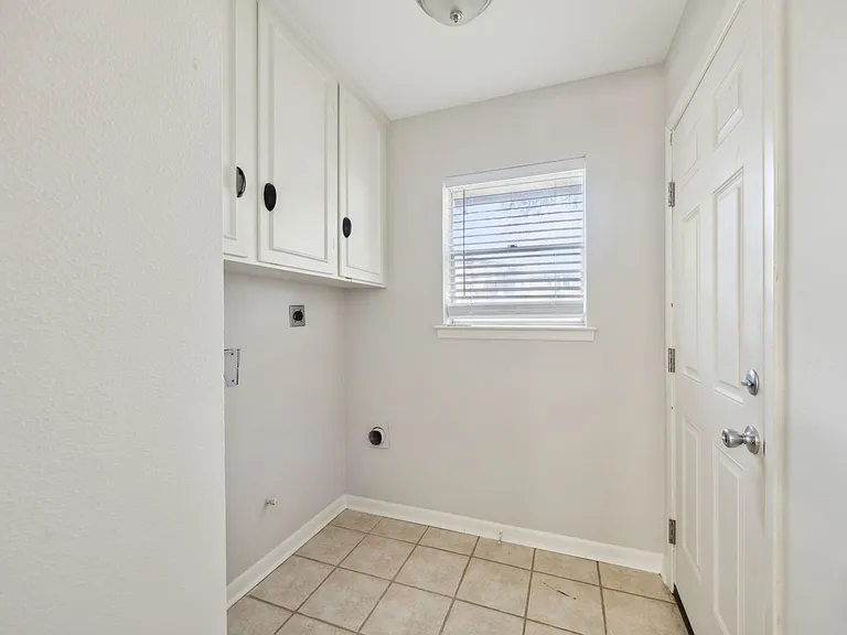 1725 Northcrest Dr — Photo 19