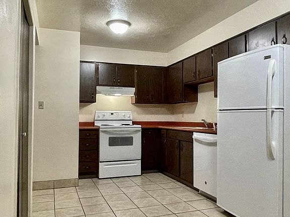 5th image of 188 N Pingree Ave #1