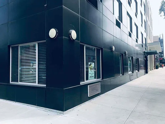 Rented by R New York | media 19