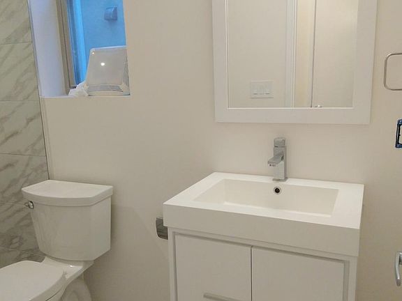 4th image of 604 E Girard Ave #2