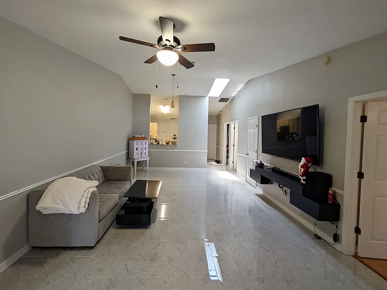 4053 Bonnie Dr #4053 — Photo 4