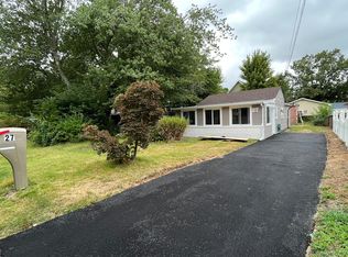 27 Central Ave, Waretown, NJ 08758