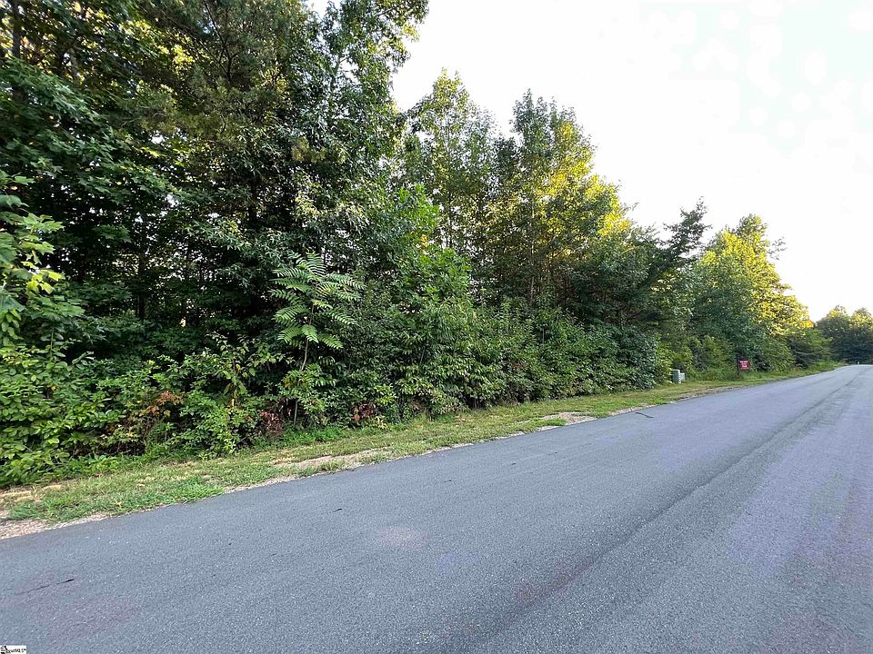 2nd image of 52 Packforest Rd
