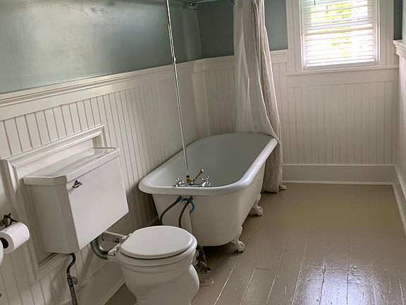 4th image of 1119 Columbus Ave