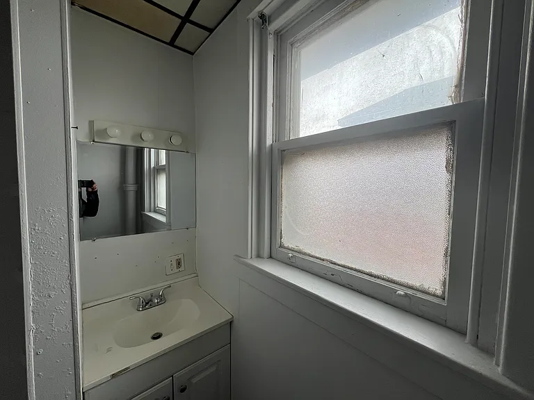 536 Lancaster Ave #2F — Photo 13