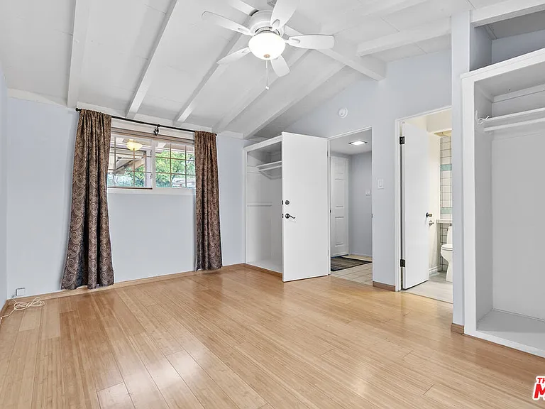 6742 Sunny Brae Ave — Photo 37