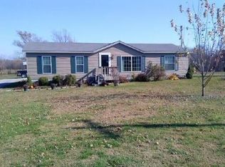 590 Deer Ridge Rd, Goreville, IL 62939