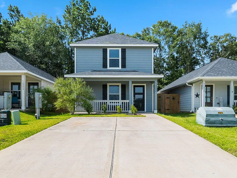 16842 Marie Village Dr — Photo 1