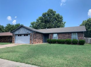 4917 S Nassau Cres W, Sand Springs, OK 74063