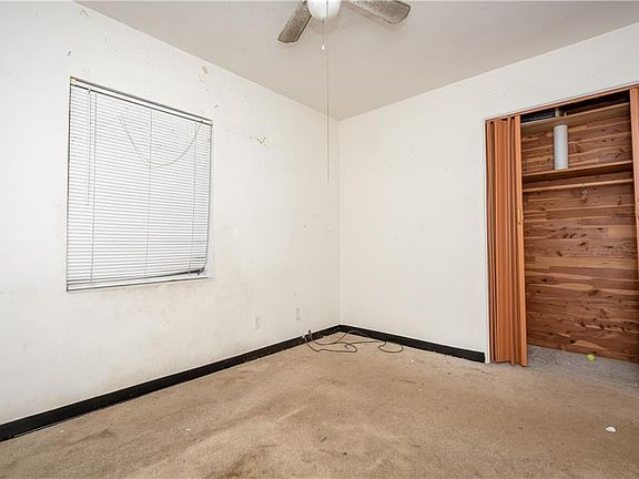 5th image of 1816 Brown St