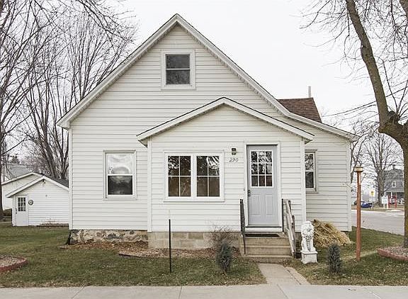 Front of House facing Broadway