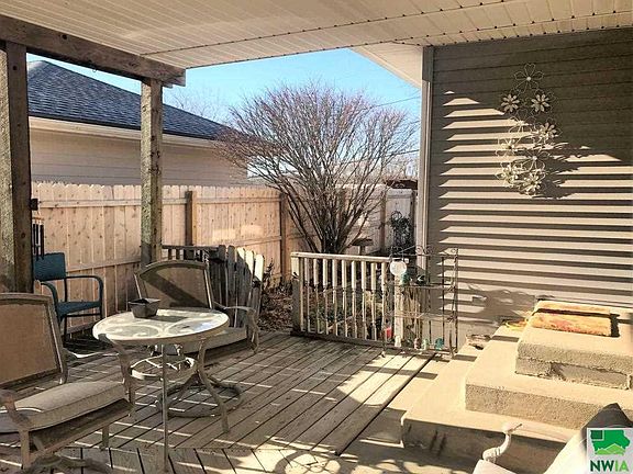 4th image of 2913 S Cornelia St