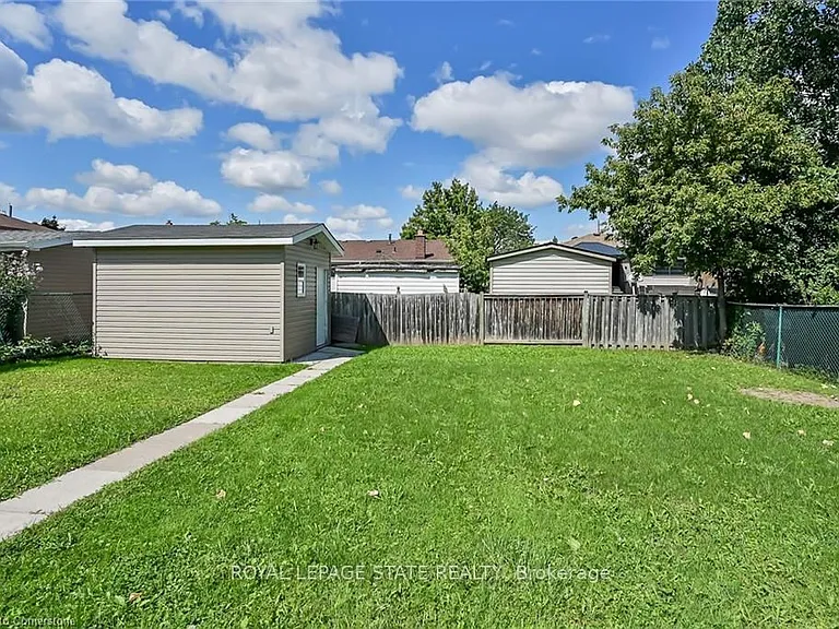 221 Gray Rd #B — Photo 22