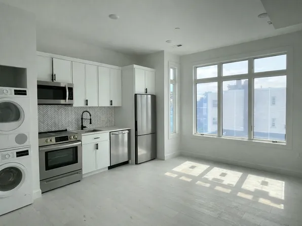 1 Curtis St #6, Boston, MA 02128