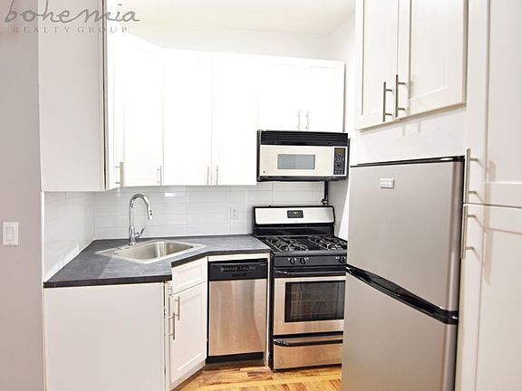 2nd image of 153 Edgecombe Ave #4AA
