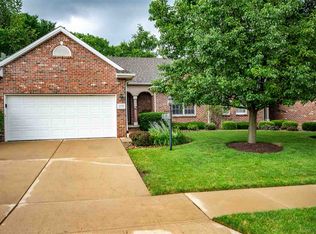 1900 W Courtside Dr, Peoria, IL