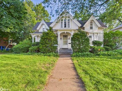 1242 C Ave E, Oskaloosa, IA, 52577