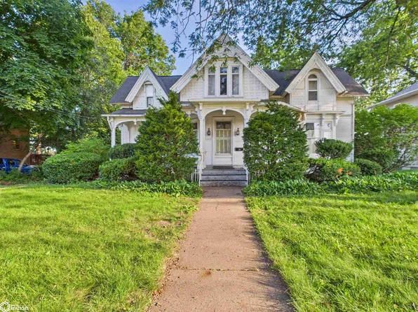 1242 C Ave E, Oskaloosa, IA 52577