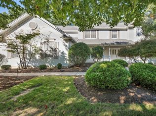 7732 Debonaire Dr, Mentor, OH 44060