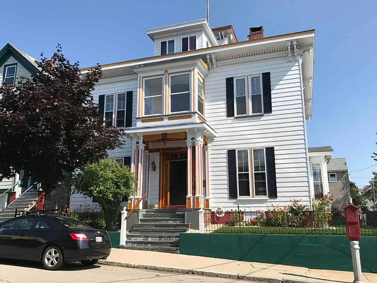 47 Saint Lawrence St #5 — Photo 1