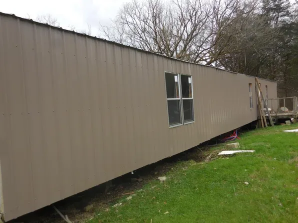 1377 Granville Hwy, Gainesboro, TN 38562