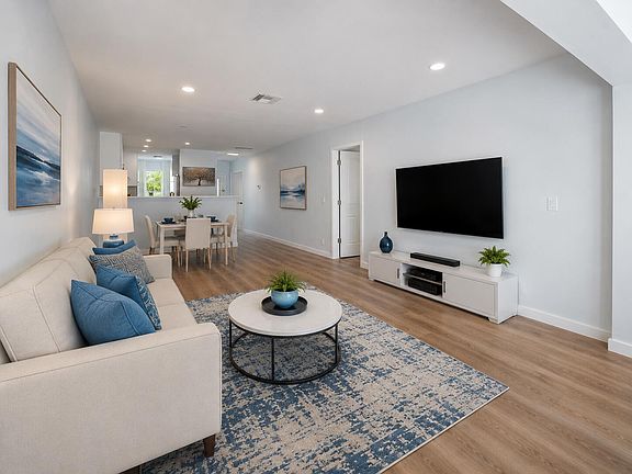 4th image of 1101 Cactus Terrace #203