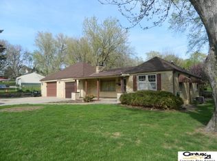 1703 Fort Crook Rd N, Bellevue, NE 68005