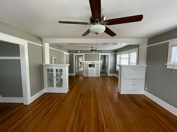 4th image of 1044 E 1st St