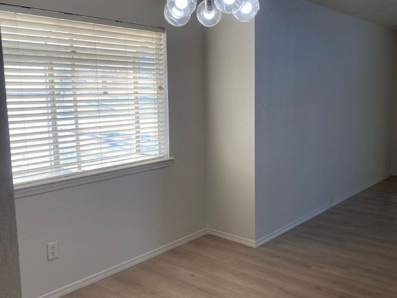 5th image of 255 Buckingham Dr #255