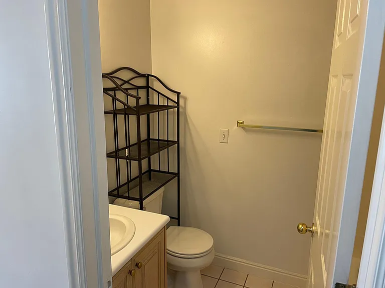 1860 E Jeremy Ct — Photo 11