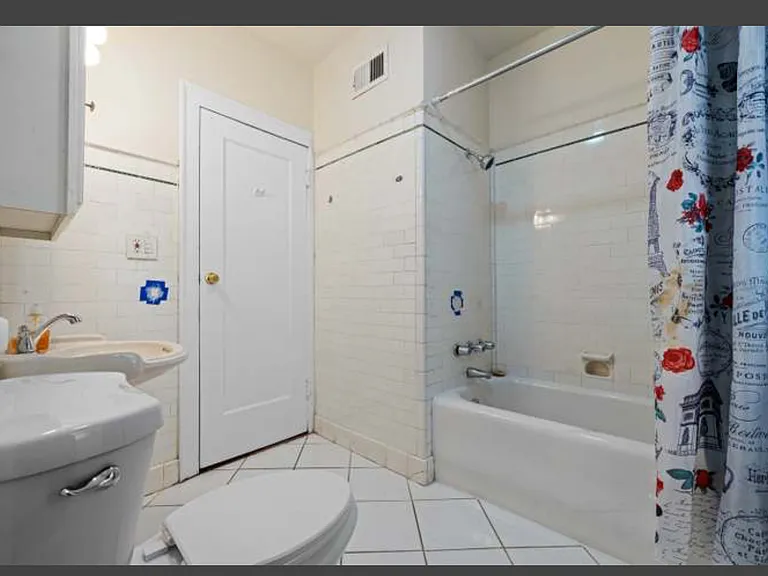 6935 S Sangamon St — Photo 2