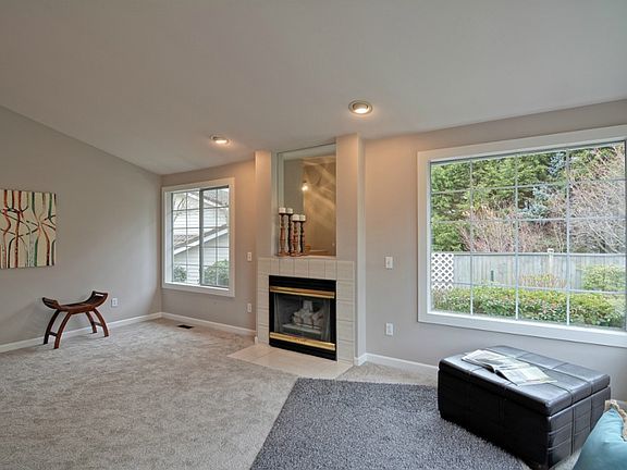 4th image of 16418 14th Dr SE