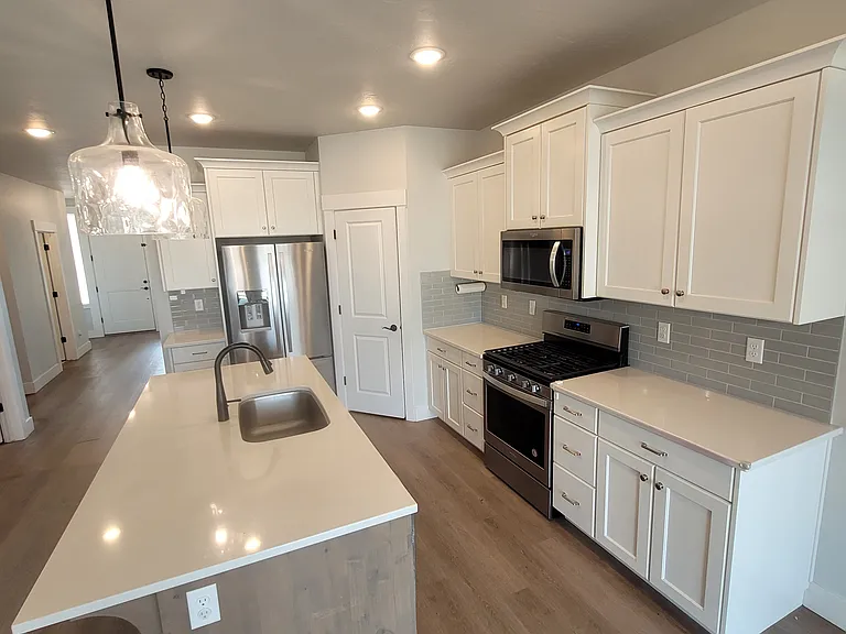 1768 W Crosswind St — Photo 8