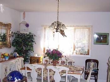 3rd image of 9 Lawrence Ave